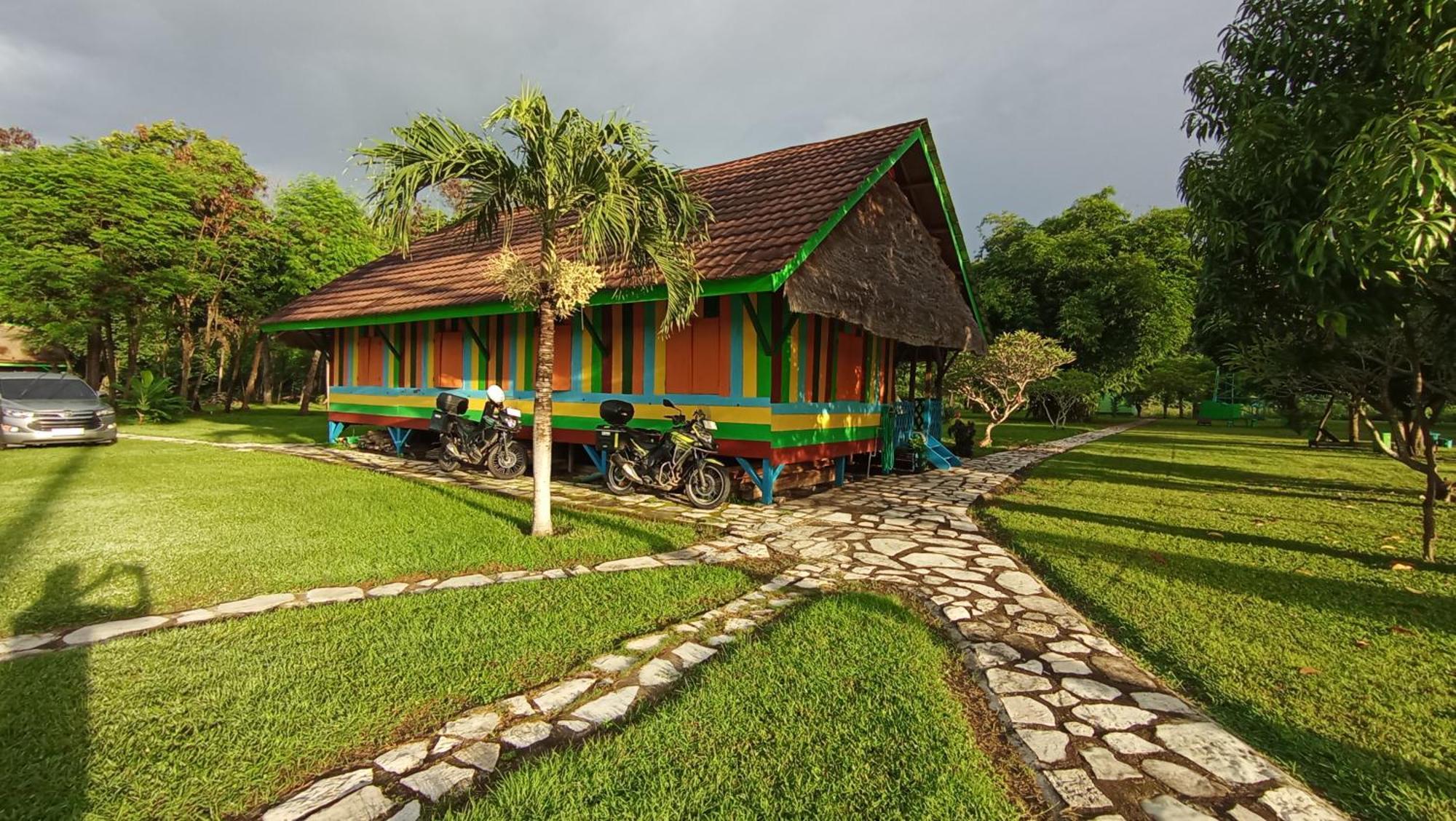 4 Pohon - Les 4 Arbres Bed and Breakfast Pandang Buitenkant foto