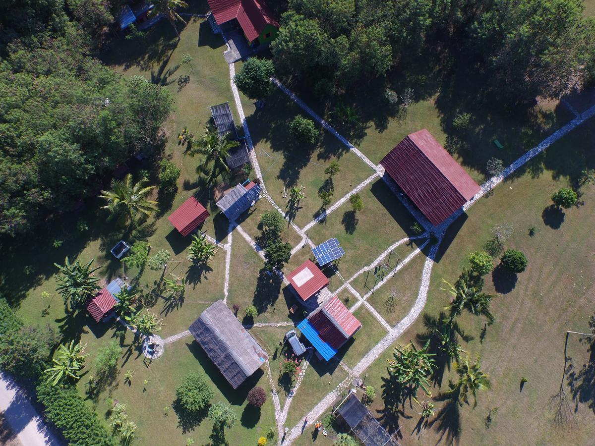 4 Pohon - Les 4 Arbres Bed and Breakfast Pandang Buitenkant foto